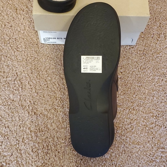 Clarks clogs - Picture 5 of 5